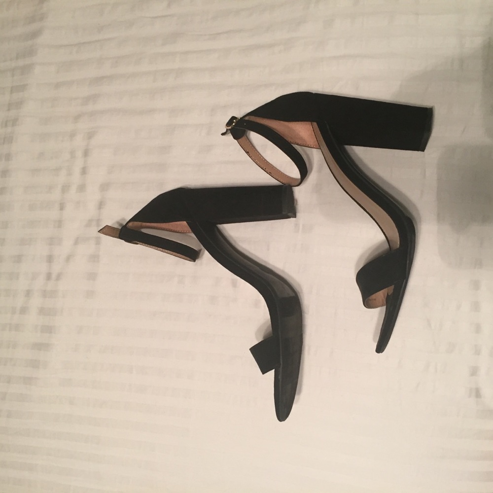 Strapped black heels!